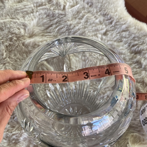 Exquisite Marquis by Waterford Vintage Crystal Calais 10” Hand-cut Vase - Picture 10 of 15